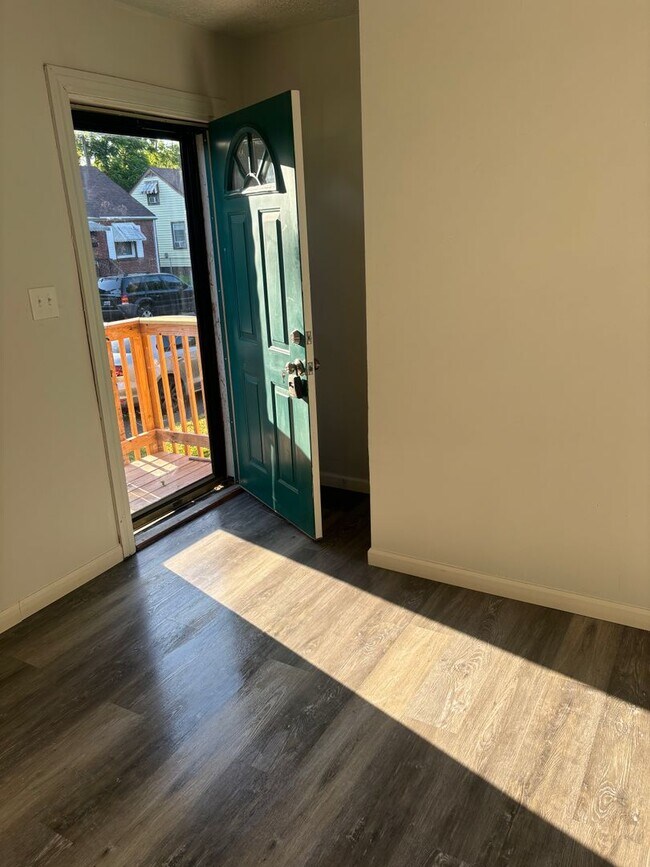 Foto del edificio - Newly remodeled home in Louisville KY
