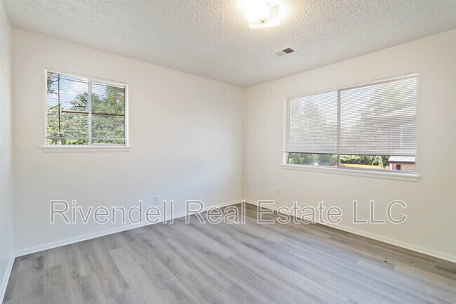 Foto del edificio - 373 Geneva St