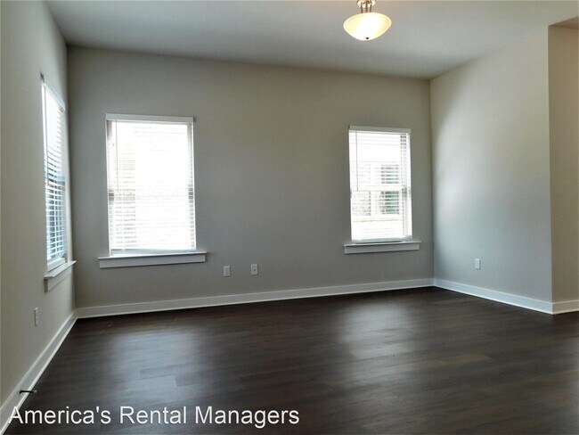 Building Photo - 4 br, 3 bath House - 7992 St. James Drive