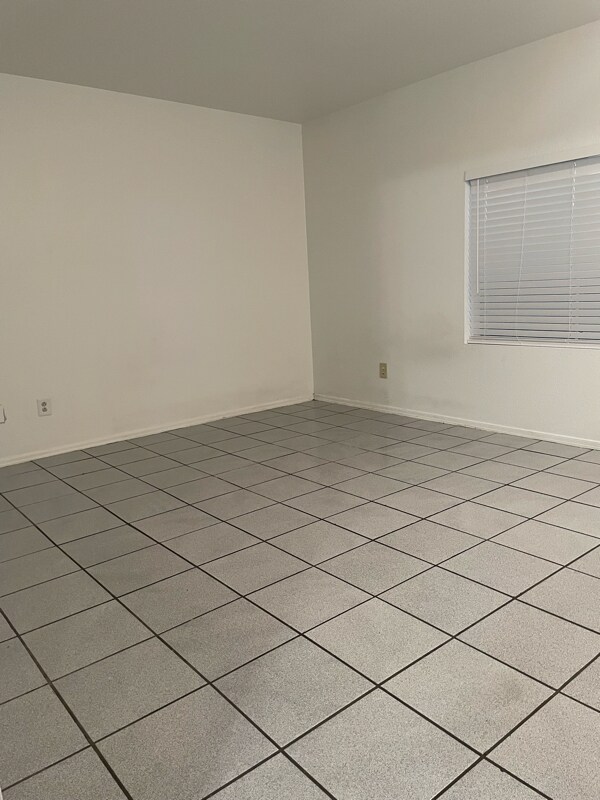 Foto del edificio - 8321 W Edwards St