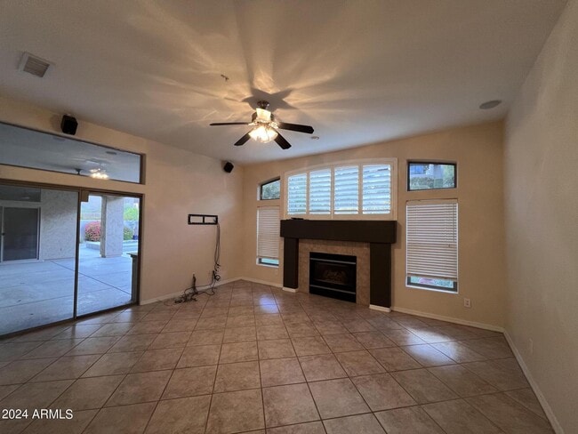 Foto del edificio - 11467 E Sweetwater Ave