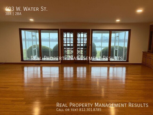 Building Photo - 603 W Water St