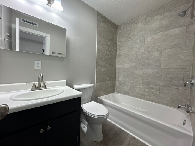 Foto del edificio - Timber Creek Apartments