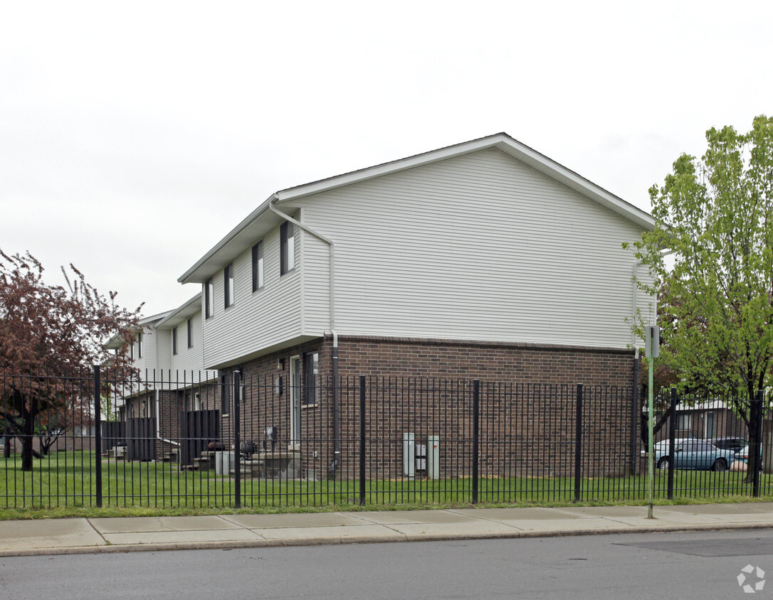 Forest Park - Forest Park Apartments