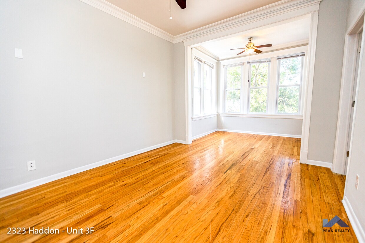 Primary Photo - 2323 W Haddon Ave