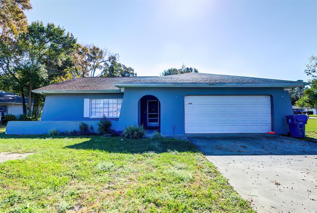 Foto principal - 11100 Monarch St
