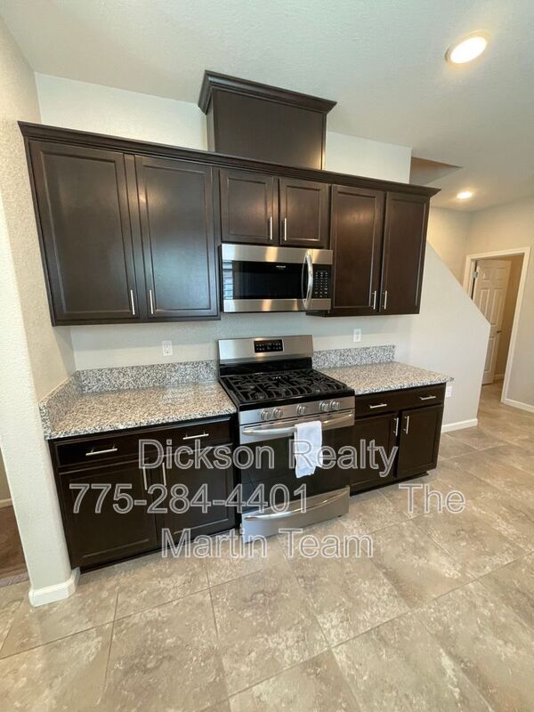 Building Photo - 3214 Sterling Ridge Cir