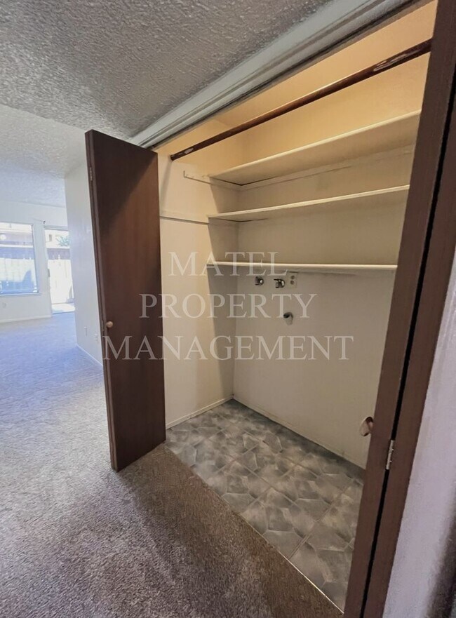 Foto del edificio - COL3701