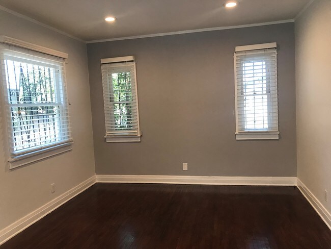 Foto del edificio - 402 Micheltorena St