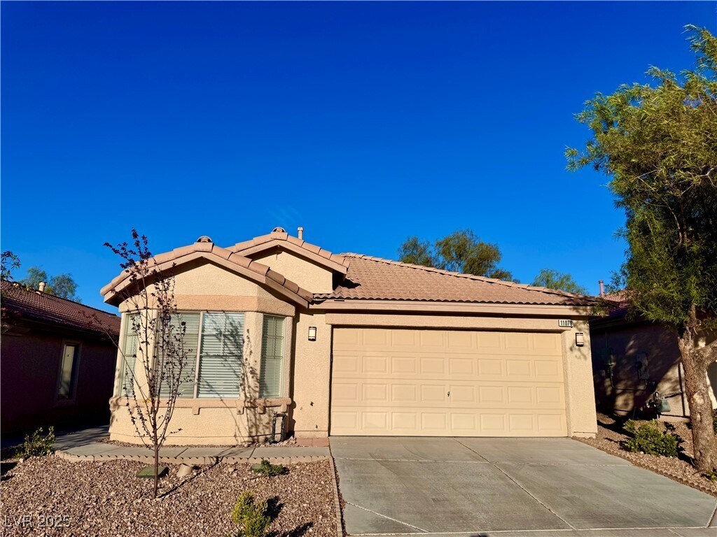 Primary Photo - 11076 Zampino St