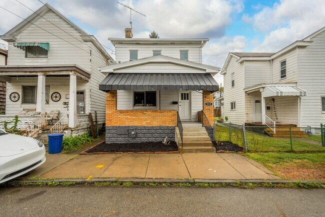 Foto del edificio - Stunning 3 bedroom home in Pittsburgh avai...