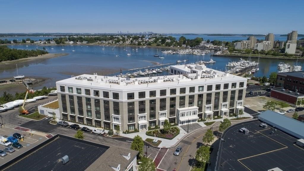 Foto principal - 10 Shipyard Dr