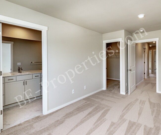 Foto del edificio - Stunning New construction; 3Bedroom 2Bathr...