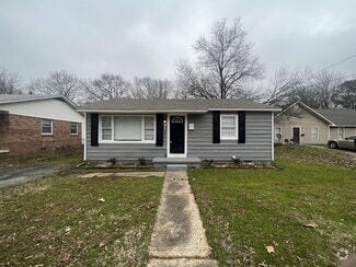 Building Photo - 1802 Henry St