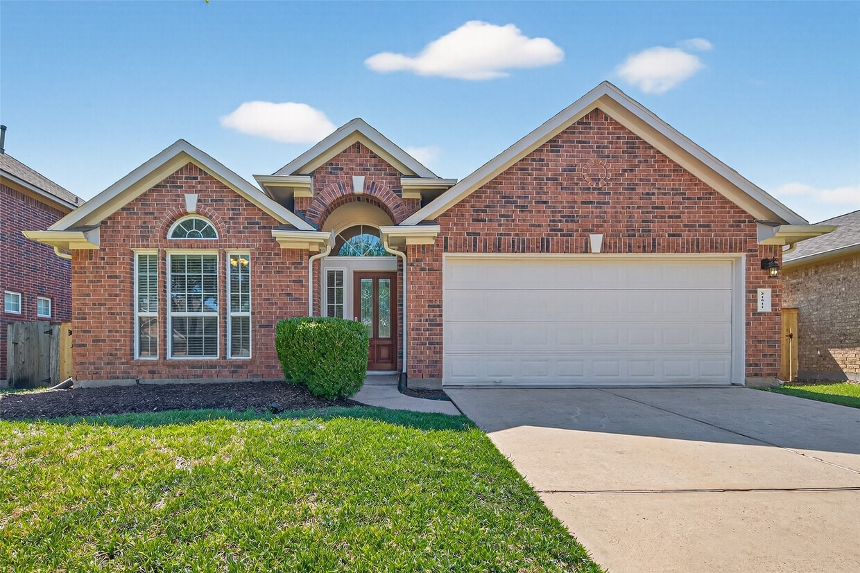 Primary Photo - 21511 Venture Park Dr