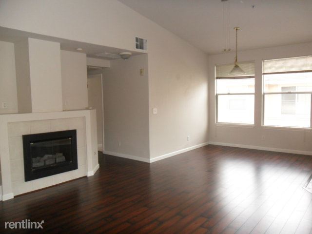 Building Photo - 2 br, 2 bath Townhome - 3336 Midtown Pl
