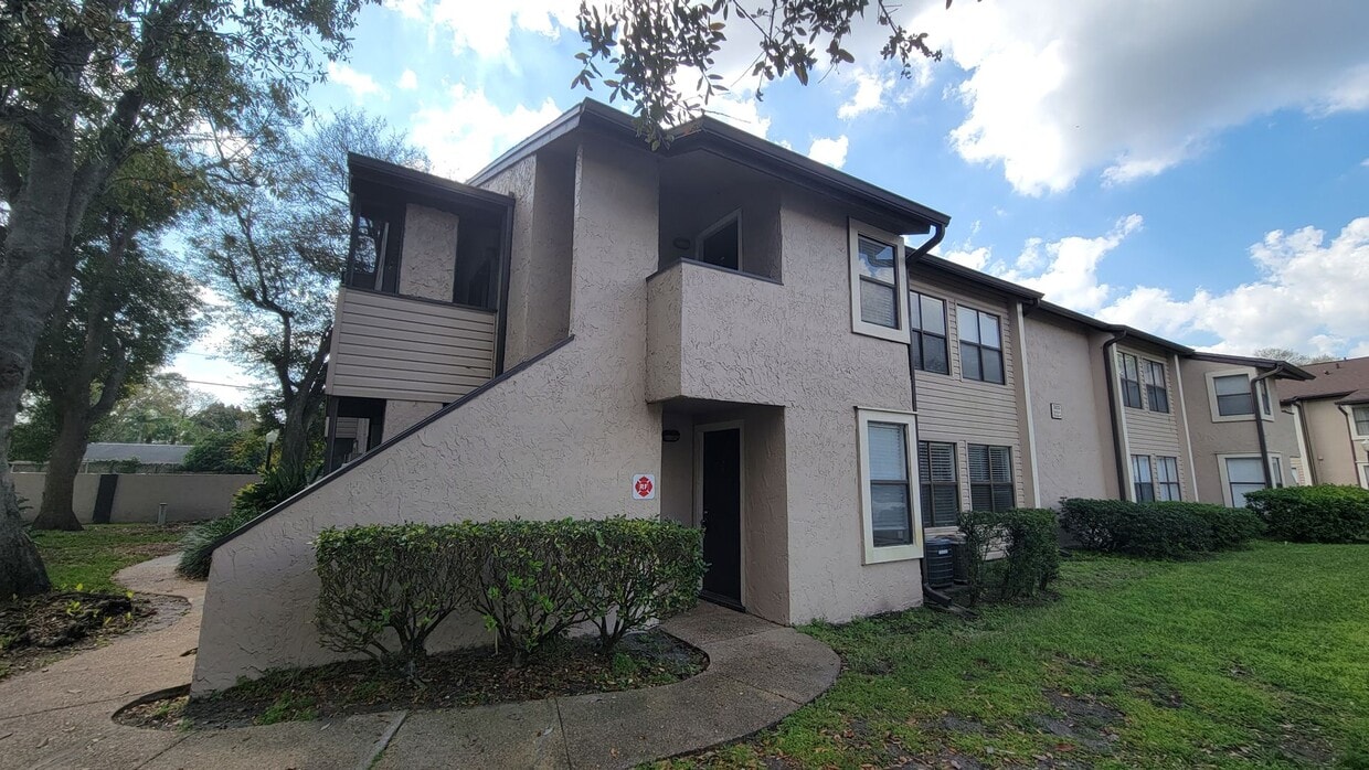 Primary Photo - First Floor Condo in Parkview Village - Wi...