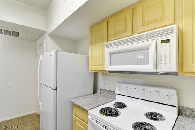 Building Photo - 6955 N Durango Dr