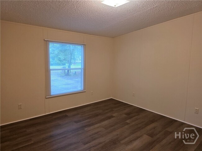 Foto del edificio - 311 Mockingbird Dr
