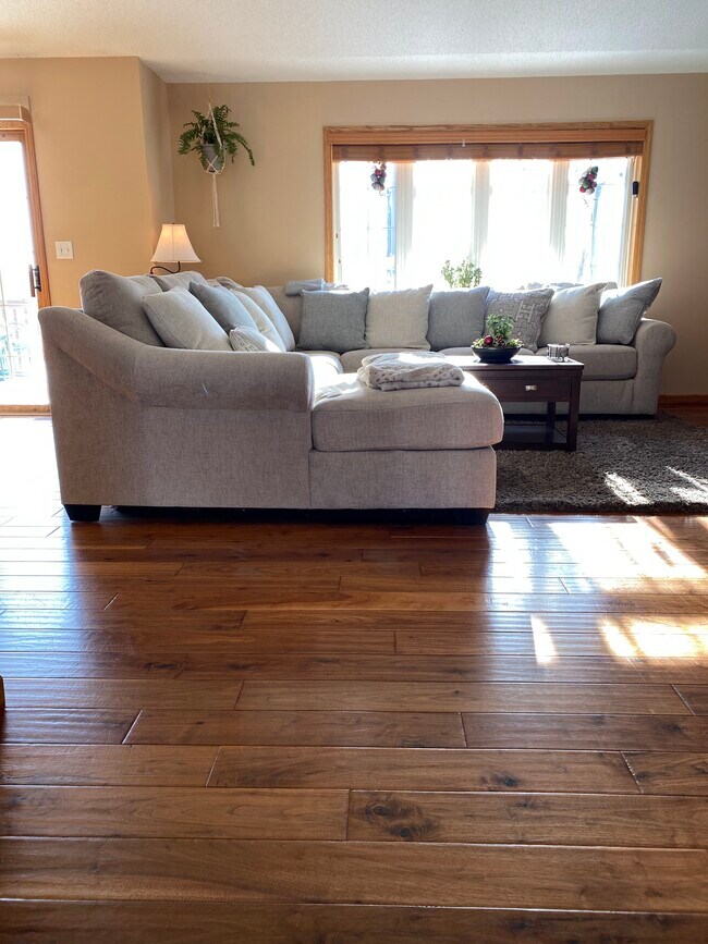 New 5 Seat Sectional - 4408 6th St NW