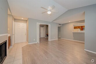 Building Photo - 14600 Fonmeadow Dr