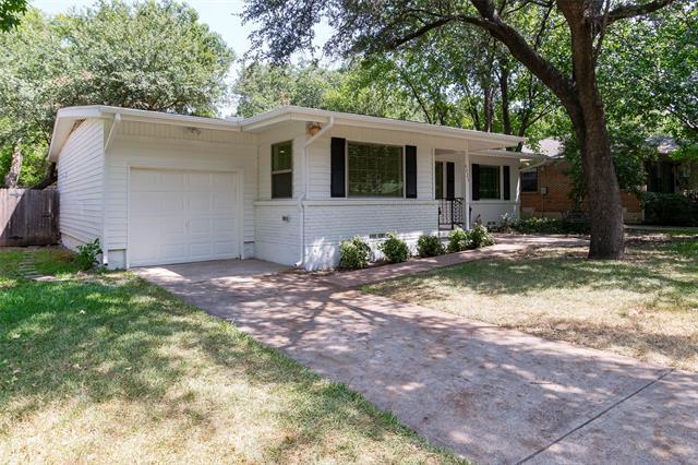 Building Photo - 4023 Park Ln