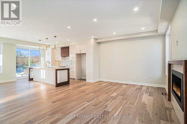 Building Photo - 583 Codd's Rd