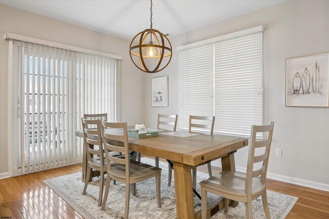 Foto del edificio - 113 N Adams Ave