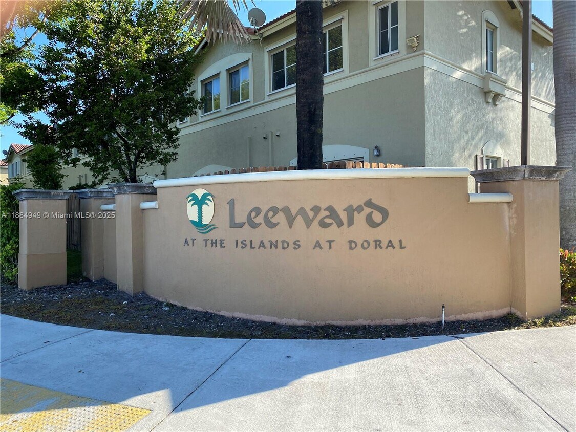 Foto principal - 8244 NW 107th Path
