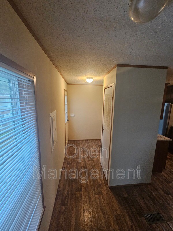 Building Photo - 3416 Kramers Ln