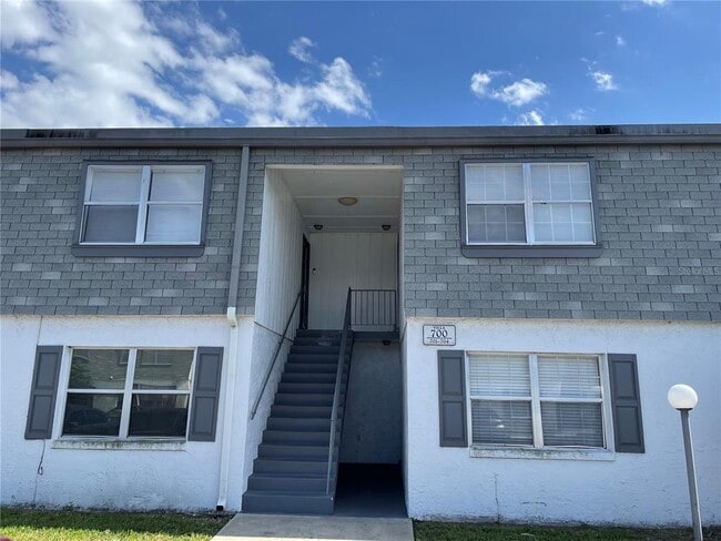 Building Photo - 1000 S Semoran Blvd