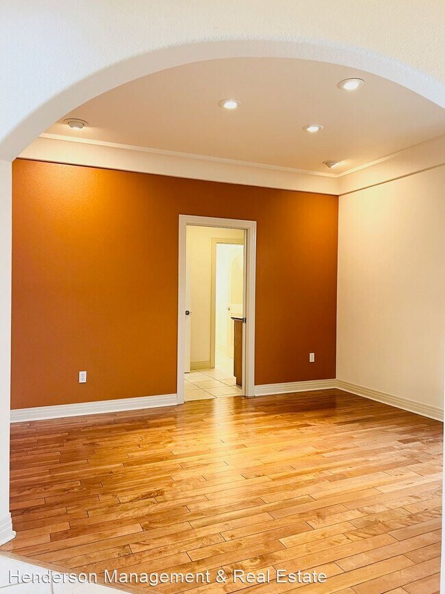 Building Photo - 4 br, 3.5 bath House - 667 Parliament Ct