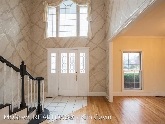 Building Photo - 4 br, 3 bath House - 3610 S. Orange Circle