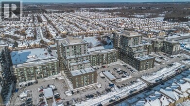 Building Photo - 450 Dundas St E