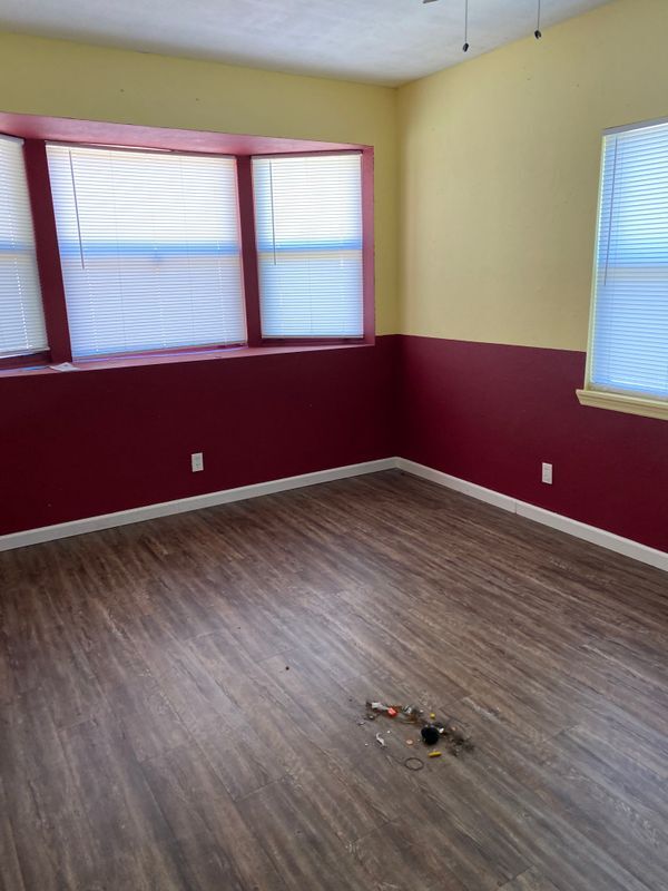 Building Photo - 3501 Sunnyside Dr