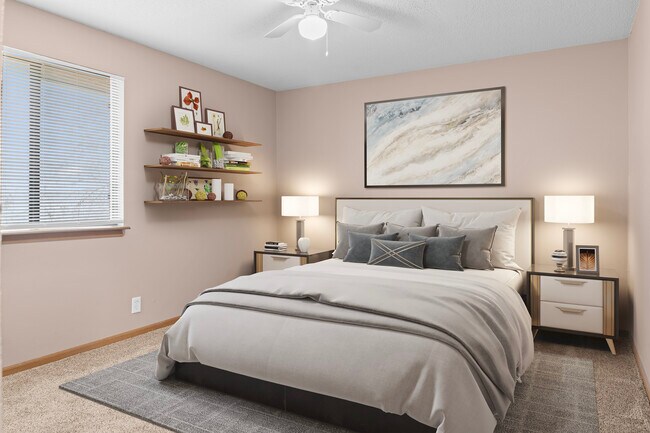 Foto del edificio - Riverfront Apartments -