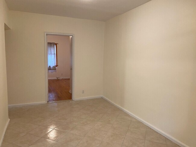 Foto del edificio - 75-03-7198 198th St