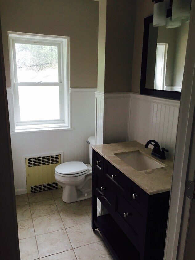 Bathroom with tub and shower combo - 3537 Archer Dr