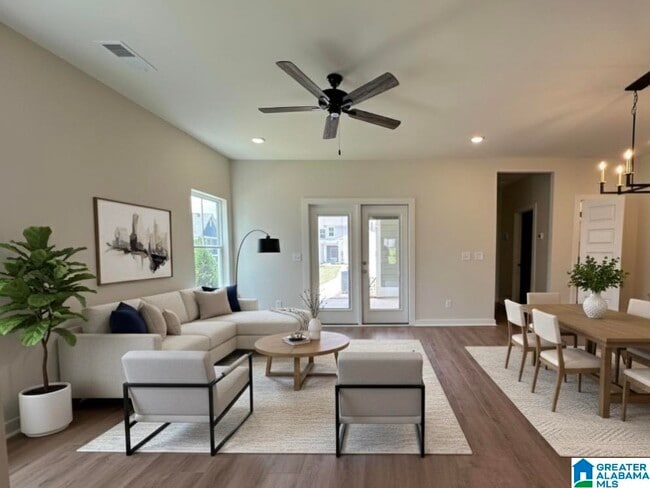 Building Photo - 1009 Grand River Blvd W