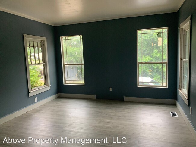 Foto del edificio - 3 br, 2 bath House - 8 Valley Street