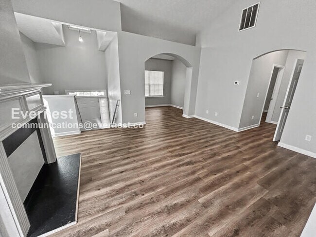 Foto del edificio - 4095 Robin Cir