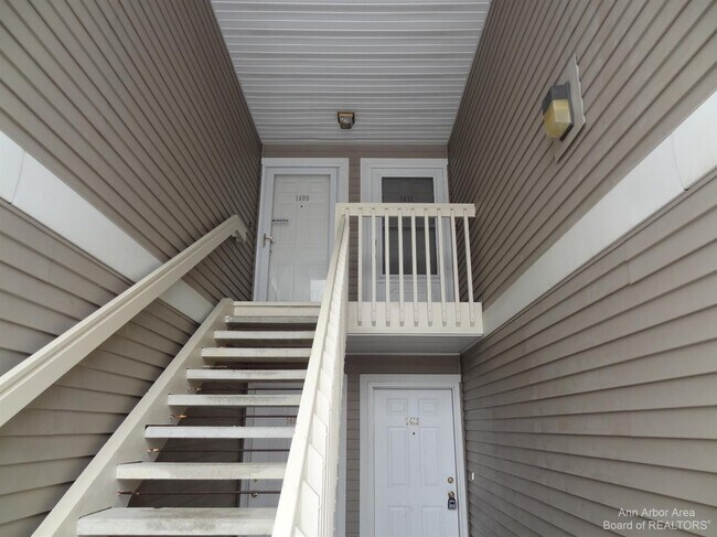 Building Photo - 1411 Heatherwood Ln