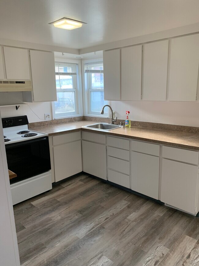 Foto del edificio - 2719 8th Ave N