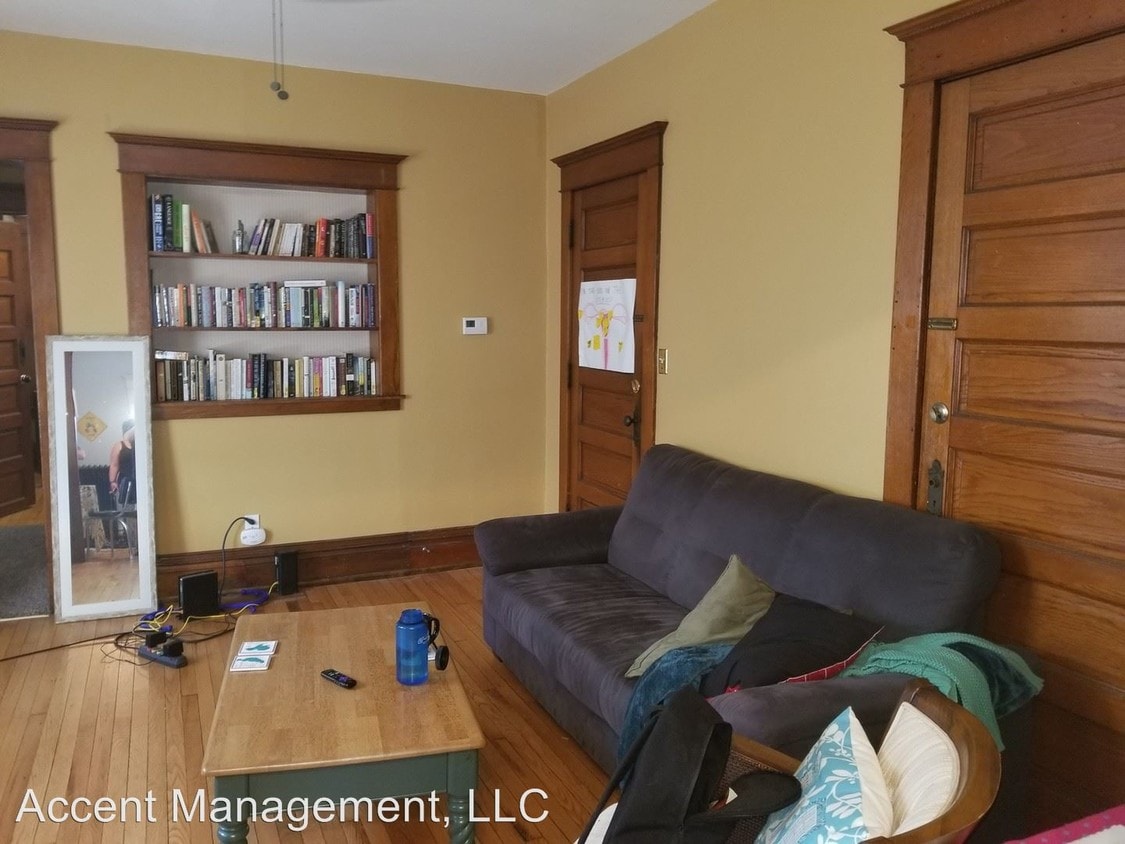 309 N Pinckney St, Madison, WI 53703 Room for Rent in Madison, WI