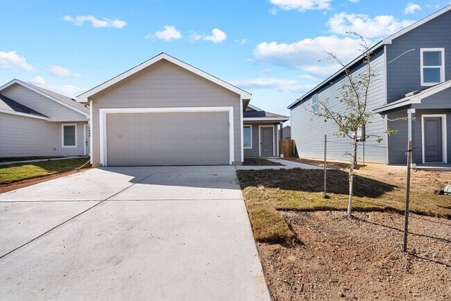 Foto del edificio - 2436 Creek Rd