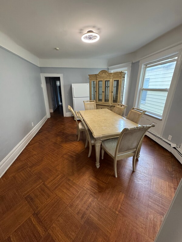 Foto principal - 32-34-34 Farley Ave