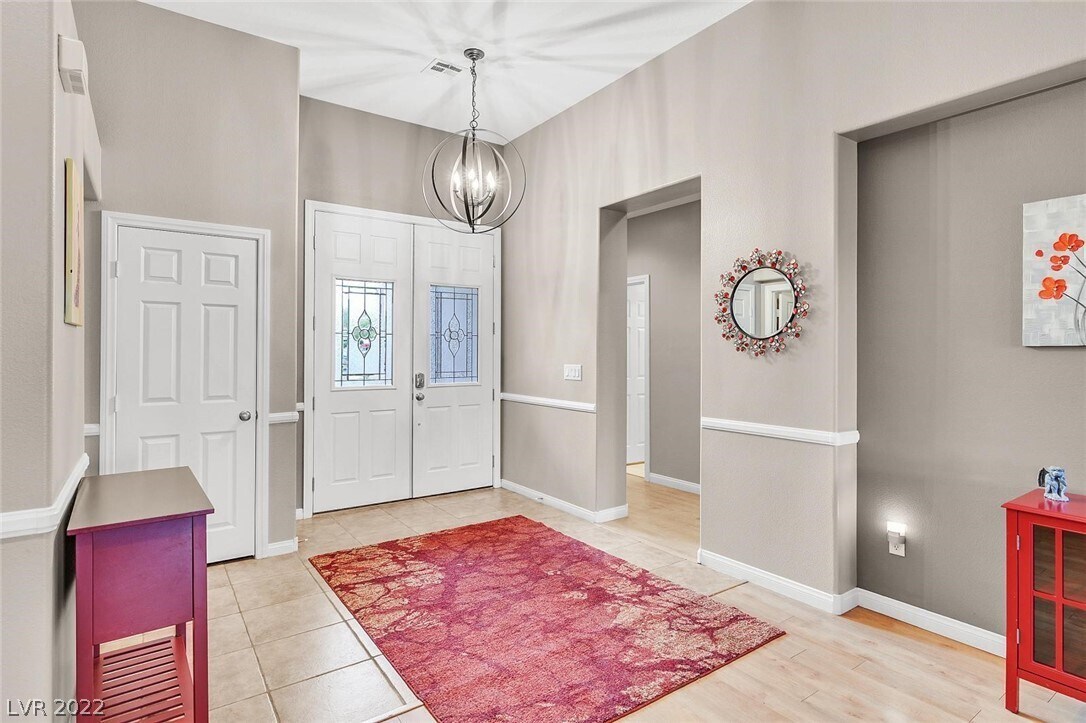 Foto principal - 1048 Lush Hillside Ct