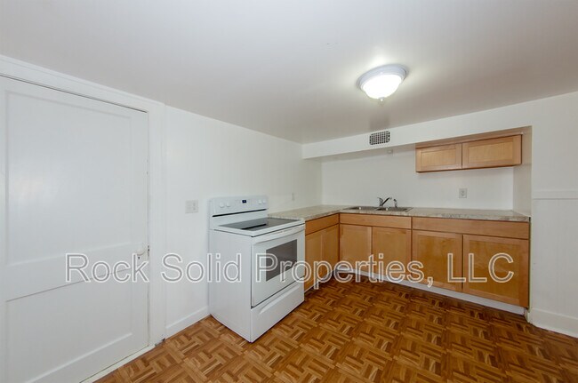 Foto del edificio - 506 E 7th St