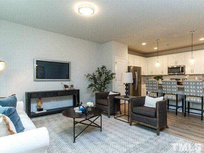 Building Photo - 3340 Tracer Dr