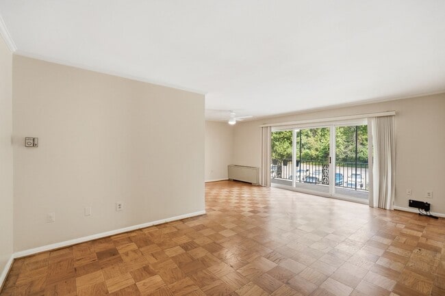 Photo - 3535 Chevy Chase Lake Dr #307 House